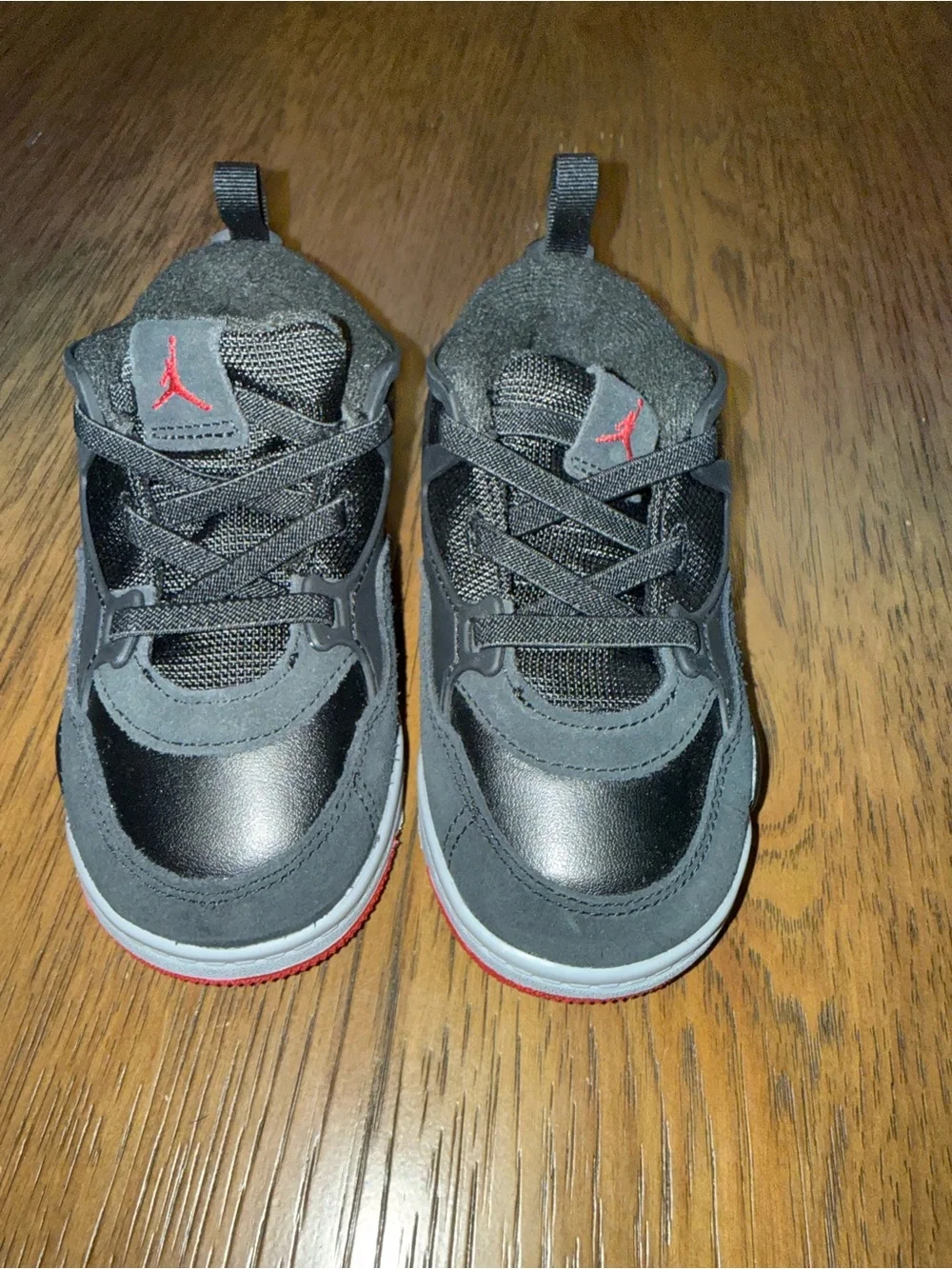 Jordan Toddler Black and Gray Sneakers with Red Jumpman